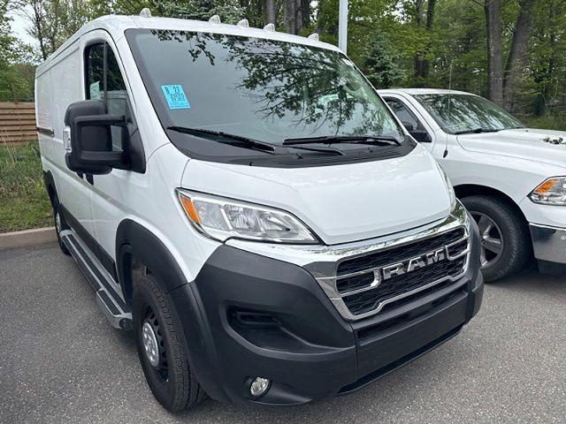 2025 Ram ProMaster 2500 Cargo Van Tradesman Low Roof 136" WB w/Pass Seat