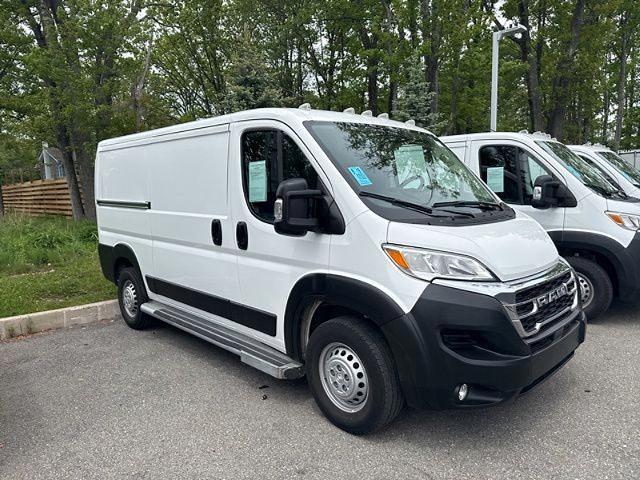 2025 Ram ProMaster 2500 Cargo Van Tradesman Low Roof 136" WB w/Pass Seat