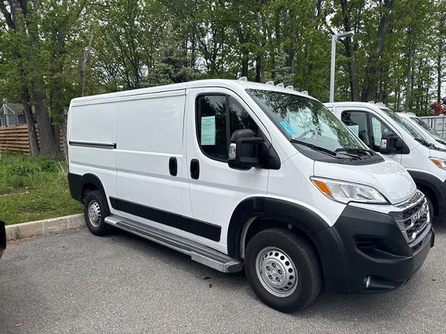 2025 Ram ProMaster 2500 Cargo Van Tradesman Low Roof 136" WB w/Pass Seat