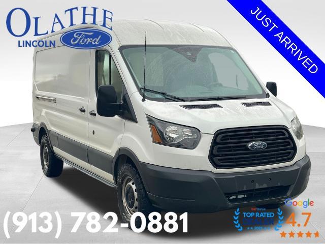 2017 Ford Transit 148 WB Medium Roof Cargo