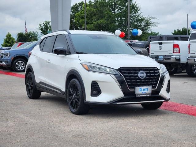 2024 Nissan Kicks SR Xtronic CVT