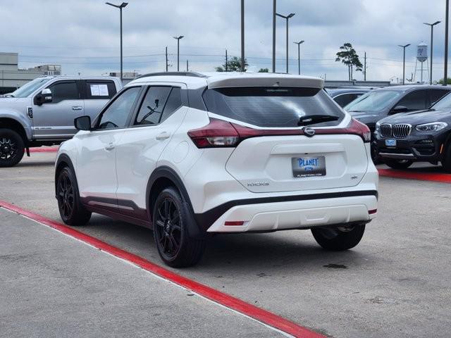 2024 Nissan Kicks SR Xtronic CVT