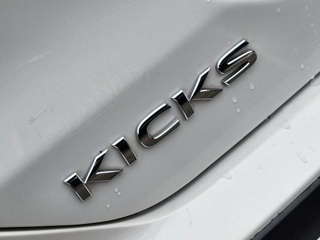 2024 Nissan Kicks SR Xtronic CVT