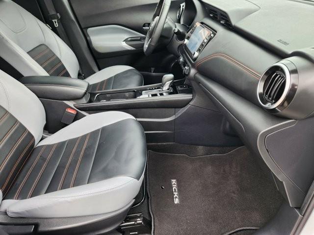 2024 Nissan Kicks SR Xtronic CVT