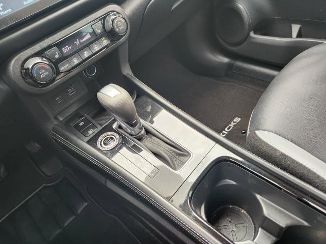 2024 Nissan Kicks SR Xtronic CVT