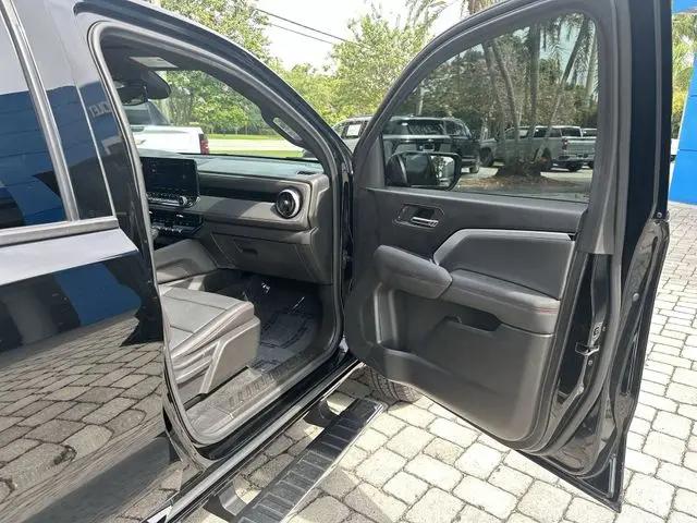 2023 Chevrolet Colorado 4WD Crew Cab Short Box Z71