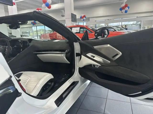 2023 Chevrolet Corvette Stingray RWD Convertible 3LT