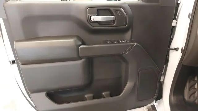 2026 GMC Sierra 1500 Crew Cab, Short Bed, Pro, 4WD
