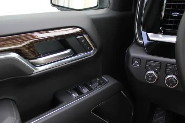 2026 GMC Sierra 1500 Crew Cab, Short Bed, SLE, 4WD