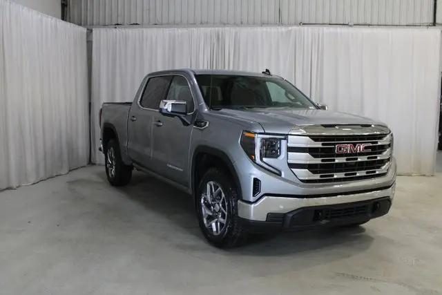 2026 GMC Sierra 1500 Crew Cab, Short Bed, SLE, 4WD