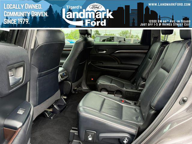 2016 Toyota Highlander Limited V6