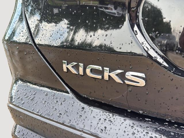 2021 Nissan Kicks SV Xtronic CVT