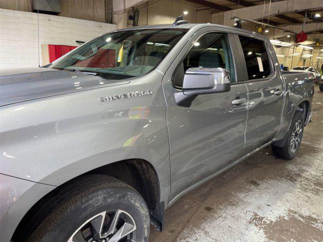 2023 Chevrolet Silverado 1500 4WD Crew Cab Short Bed LT with 2FL