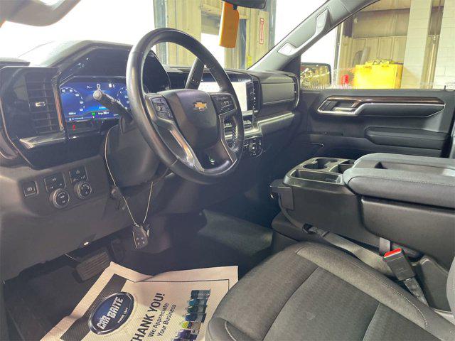 2023 Chevrolet Silverado 1500 4WD Crew Cab Short Bed LT with 2FL