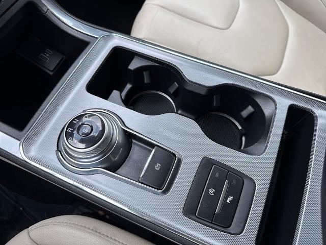 2021 Ford Edge Titanium