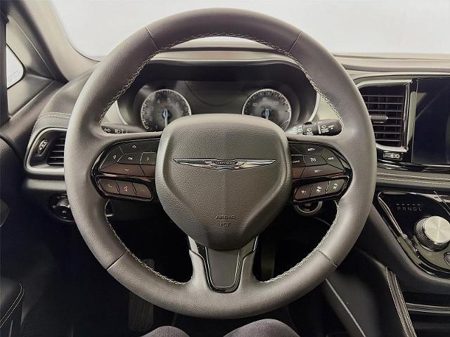 2023 Chrysler Pacifica Limited AWD