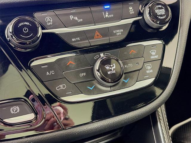 2023 Chrysler Pacifica Limited AWD