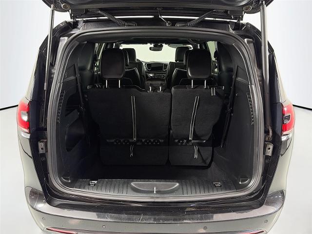 2023 Chrysler Pacifica Limited AWD