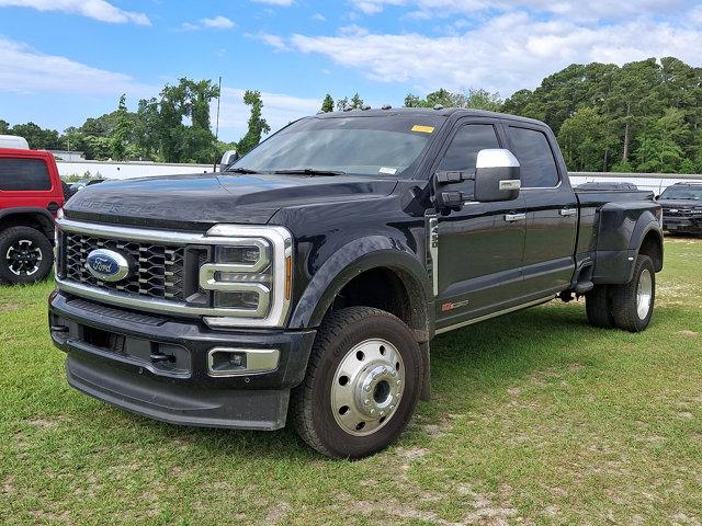 2025 Ford F-450 Platinum