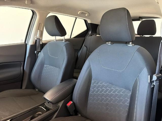 2023 Nissan Kicks SV Xtronic CVT