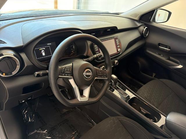 2023 Nissan Kicks SV Xtronic CVT