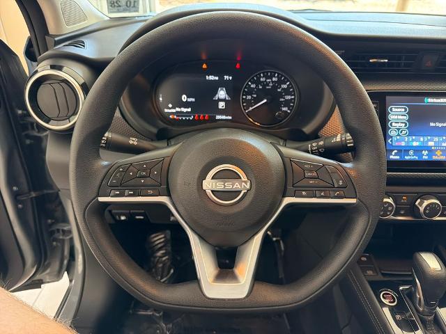 2023 Nissan Kicks SV Xtronic CVT