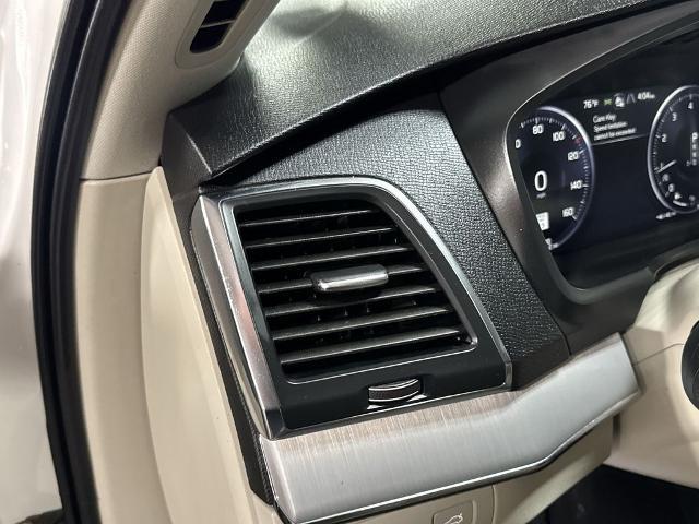 2021 Volvo XC90 T5 Momentum 7 Passenger
