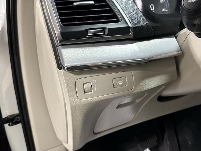 2021 Volvo XC90 T5 Momentum 7 Passenger