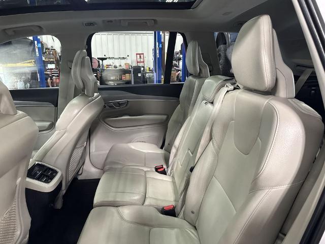 2021 Volvo XC90 T5 Momentum 7 Passenger