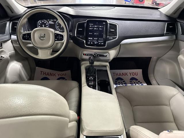 2021 Volvo XC90 T5 Momentum 7 Passenger