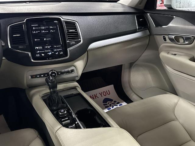2021 Volvo XC90 T5 Momentum 7 Passenger