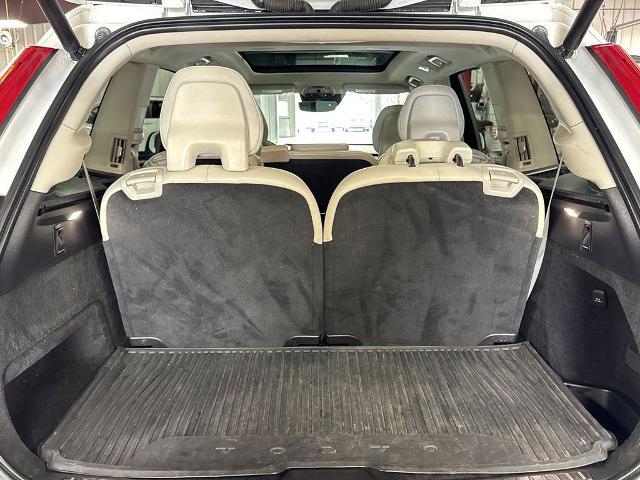 2021 Volvo XC90 T5 Momentum 7 Passenger