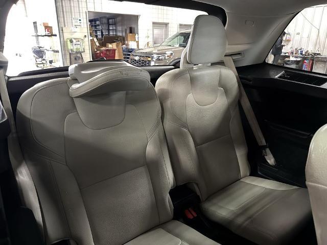 2021 Volvo XC90 T5 Momentum 7 Passenger