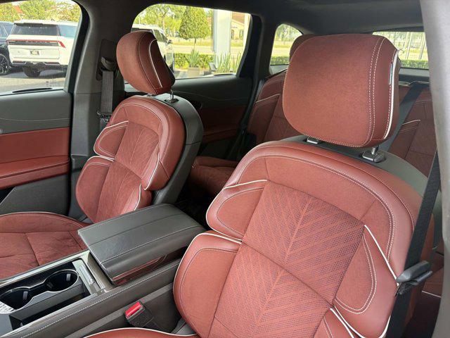 2024 Lincoln Nautilus Black Label