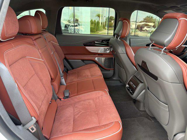 2024 Lincoln Nautilus Black Label