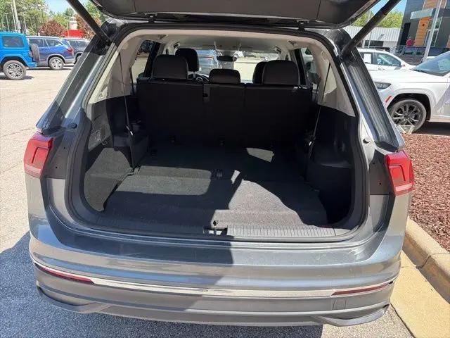 2024 Volkswagen Tiguan 2.0T SE