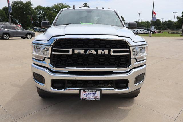 2022 Ram 2500 Tradesman Crew Cab 4x4 8' Box