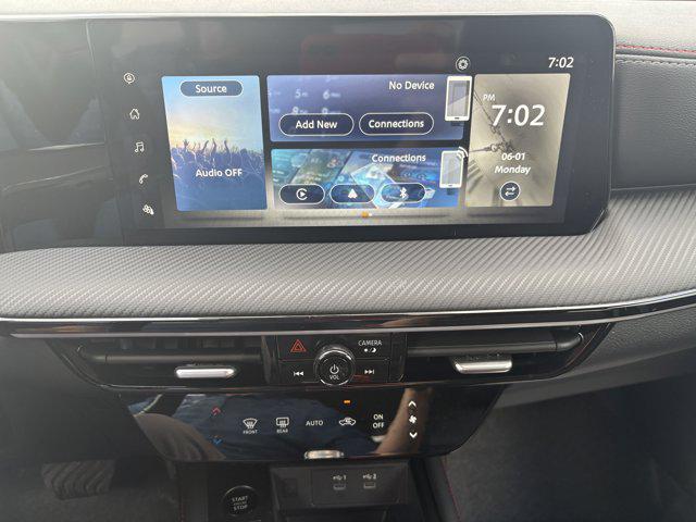 2025 Nissan Kicks SR Intelligent AWD