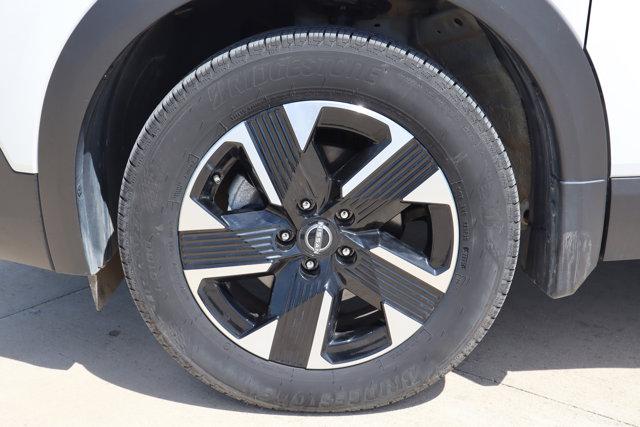 2025 Nissan Kicks SR Intelligent AWD
