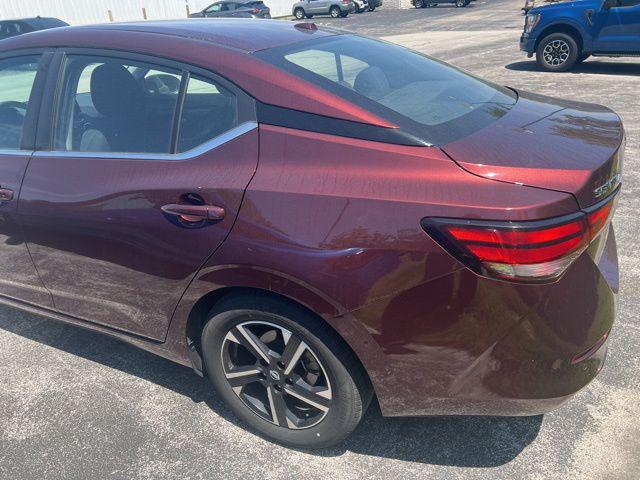 2024 Nissan Sentra SV Xtronic CVT