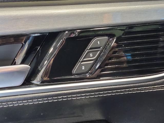 2022 Jeep Wagoneer Series II Carbide 4x4