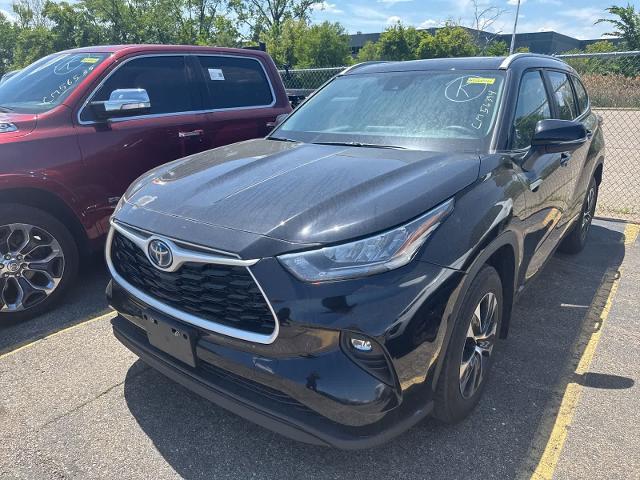 2024 Toyota Highlander Hybrid XLE