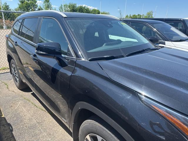 2024 Toyota Highlander Hybrid XLE