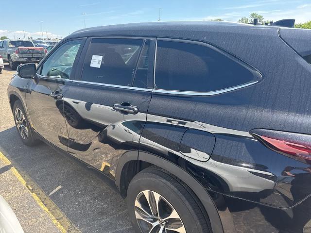 2024 Toyota Highlander Hybrid XLE