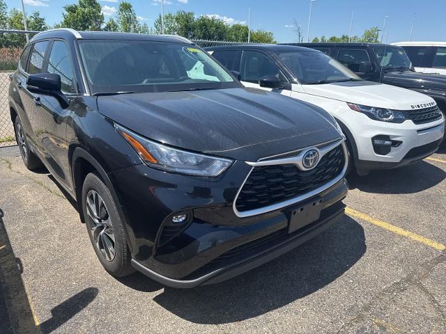 2024 Toyota Highlander Hybrid XLE