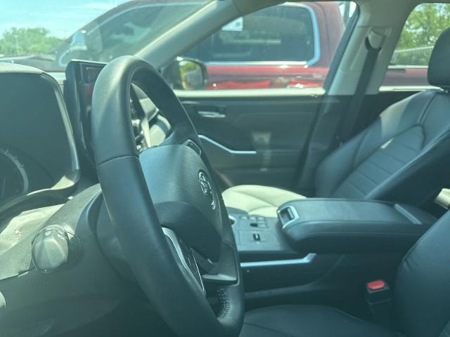2024 Toyota Highlander Hybrid XLE