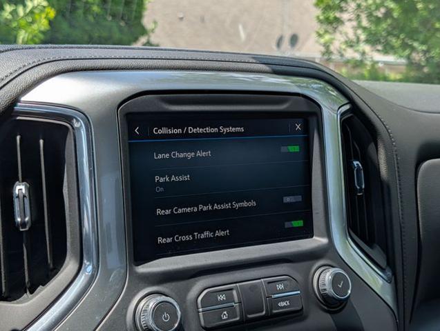 2022 Chevrolet Silverado 1500 4WD Crew Cab Short Bed LT Trail Boss