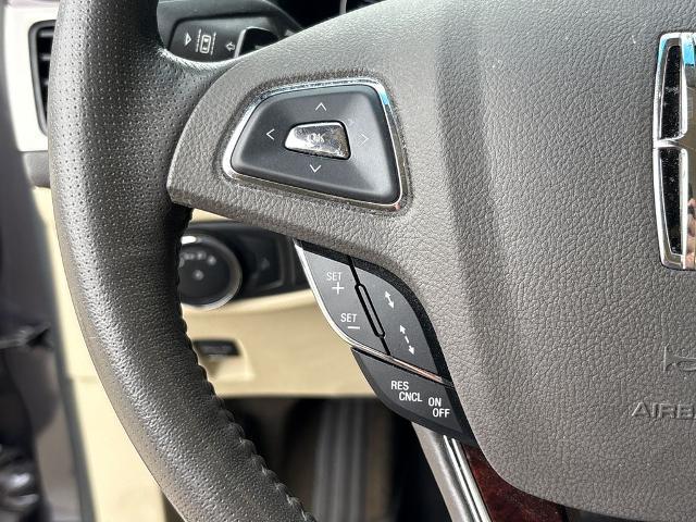 2013 Lincoln MKZ Base