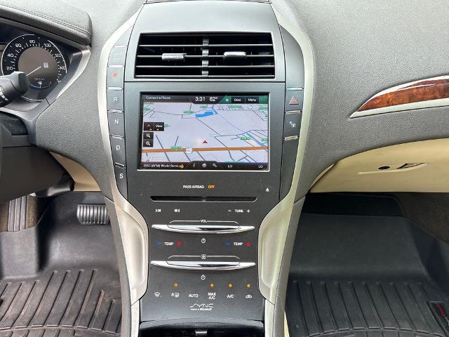 2013 Lincoln MKZ Base