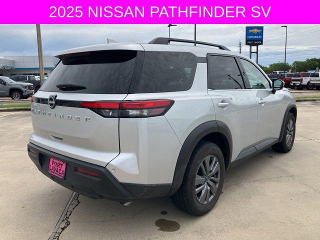 2025 Nissan Pathfinder SV FWD